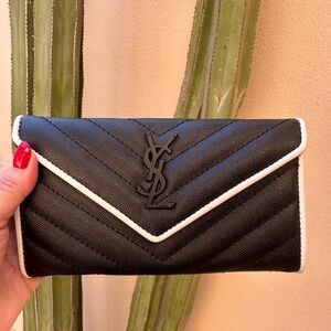 Black wallet